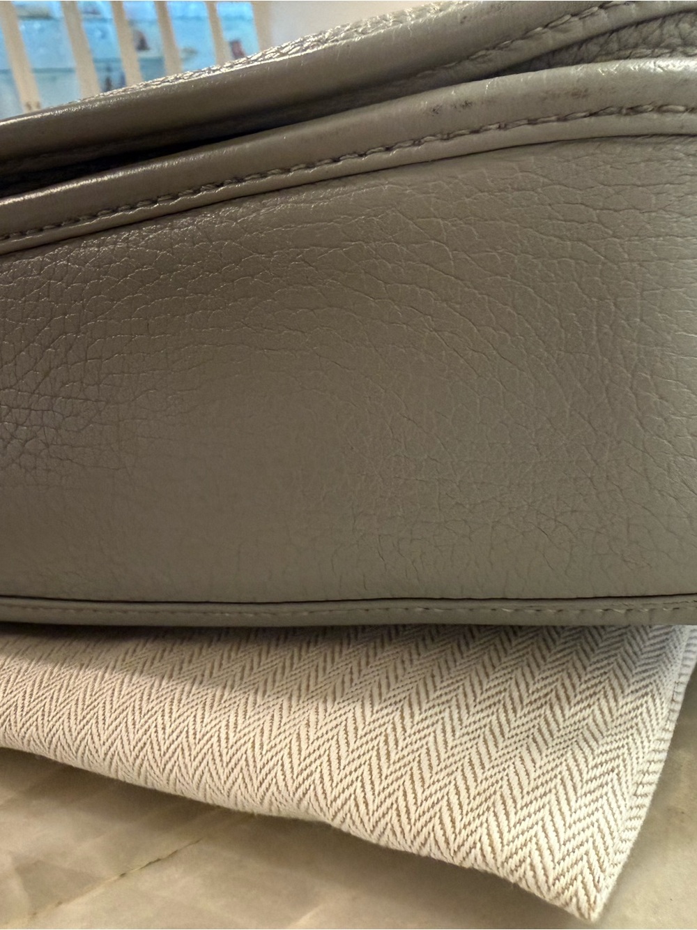 Hermes Evelyne III 29 Taurillon Clemence Gris Crossbody Bag w/ Adjustable Strap - Picture 4 of 7